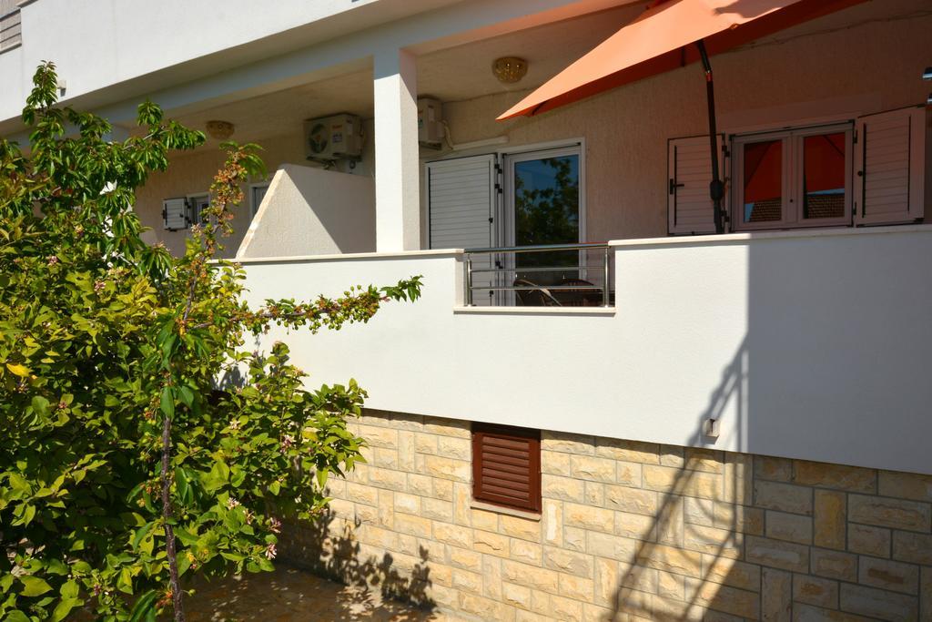 Apartments Maslina Trogir Exterior photo