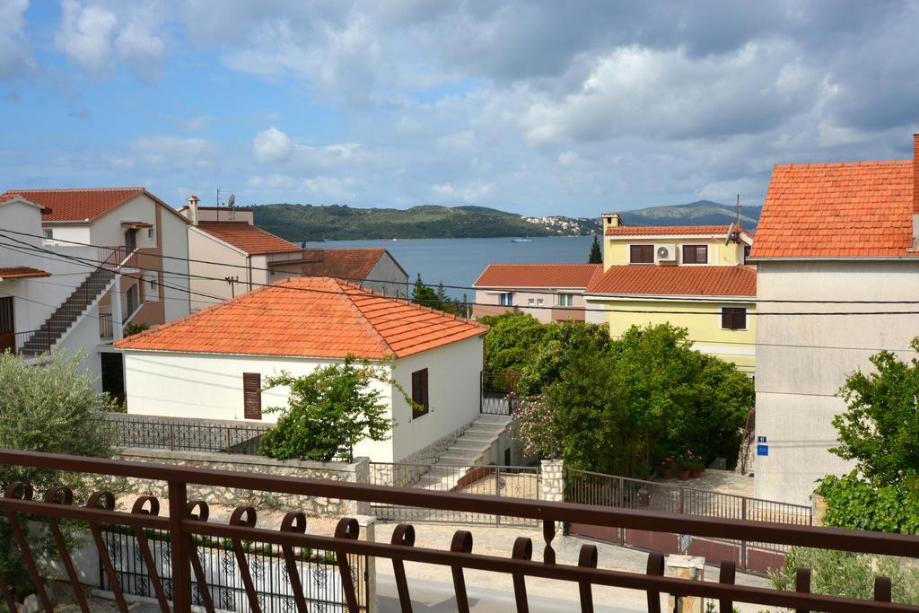 Apartments Maslina Trogir Exterior photo