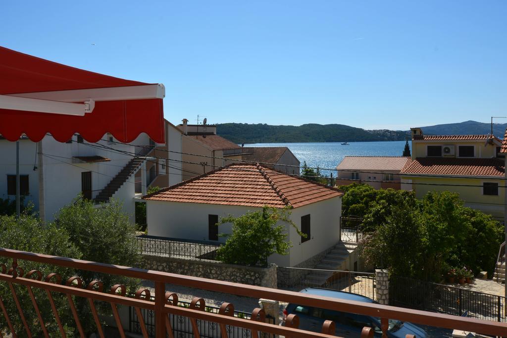 Apartments Maslina Trogir Exterior photo