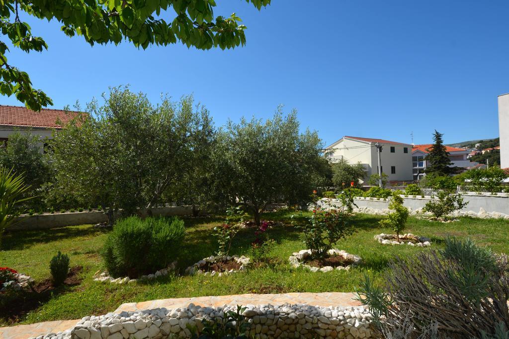 Apartments Maslina Trogir Exterior photo