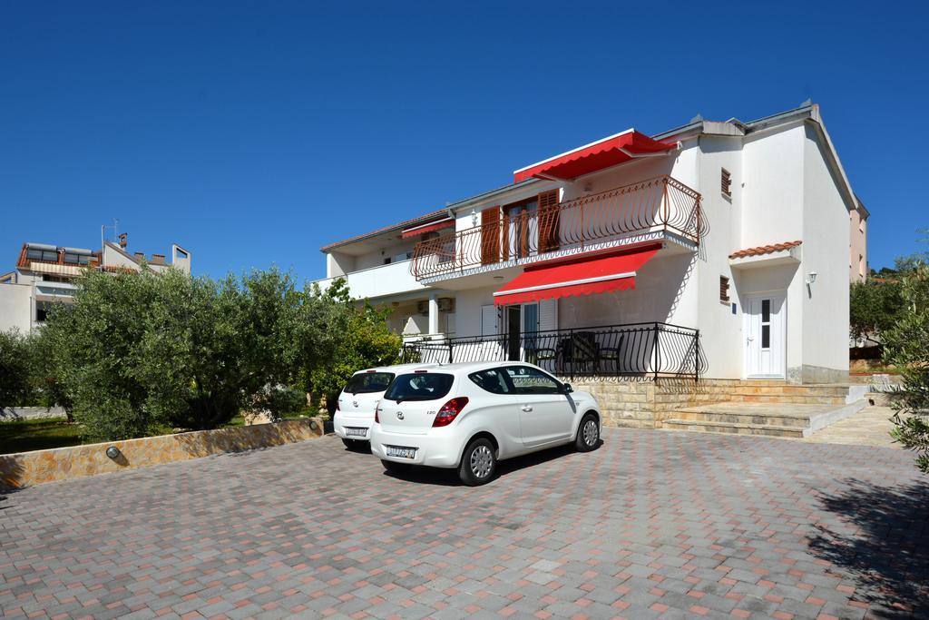 Apartments Maslina Trogir Exterior photo